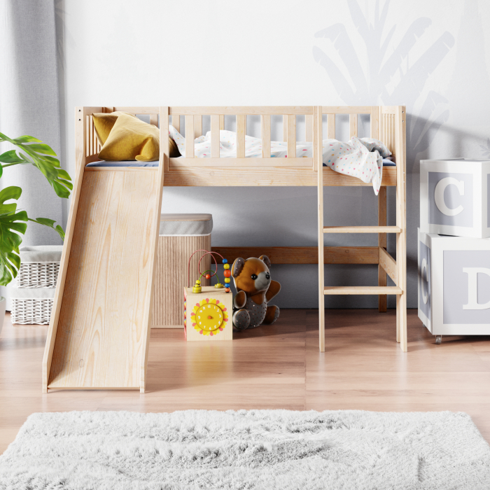 halfhoogslaper met glijbaan kinderkamer